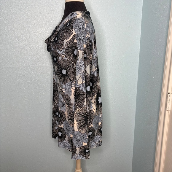 Rafaella Studio MOD Floral Long Sleeve Blouse - Picture 2 of 9